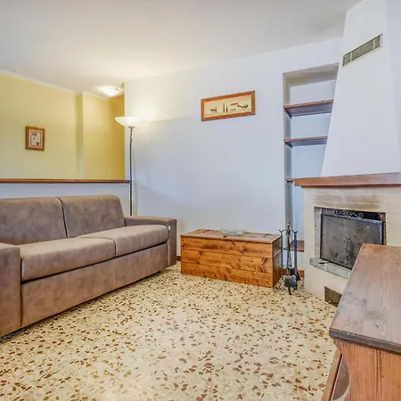 Apartment Gorgeous In With Kitchen Varese Ligure